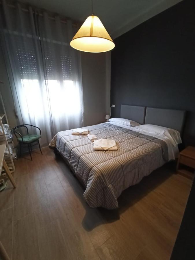 Albergo Italia Di Nardi Renzo & C Snc Поджибонси Екстериор снимка